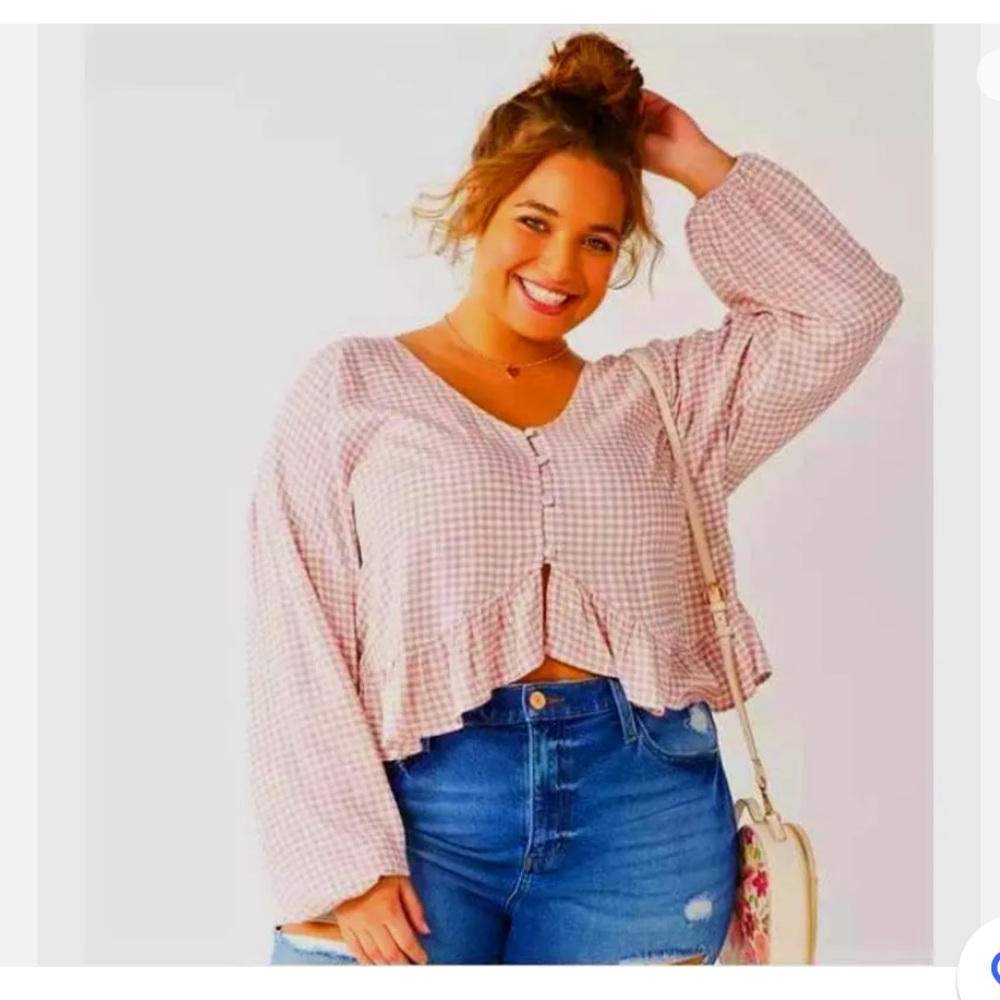 Pink and white plaid crop top